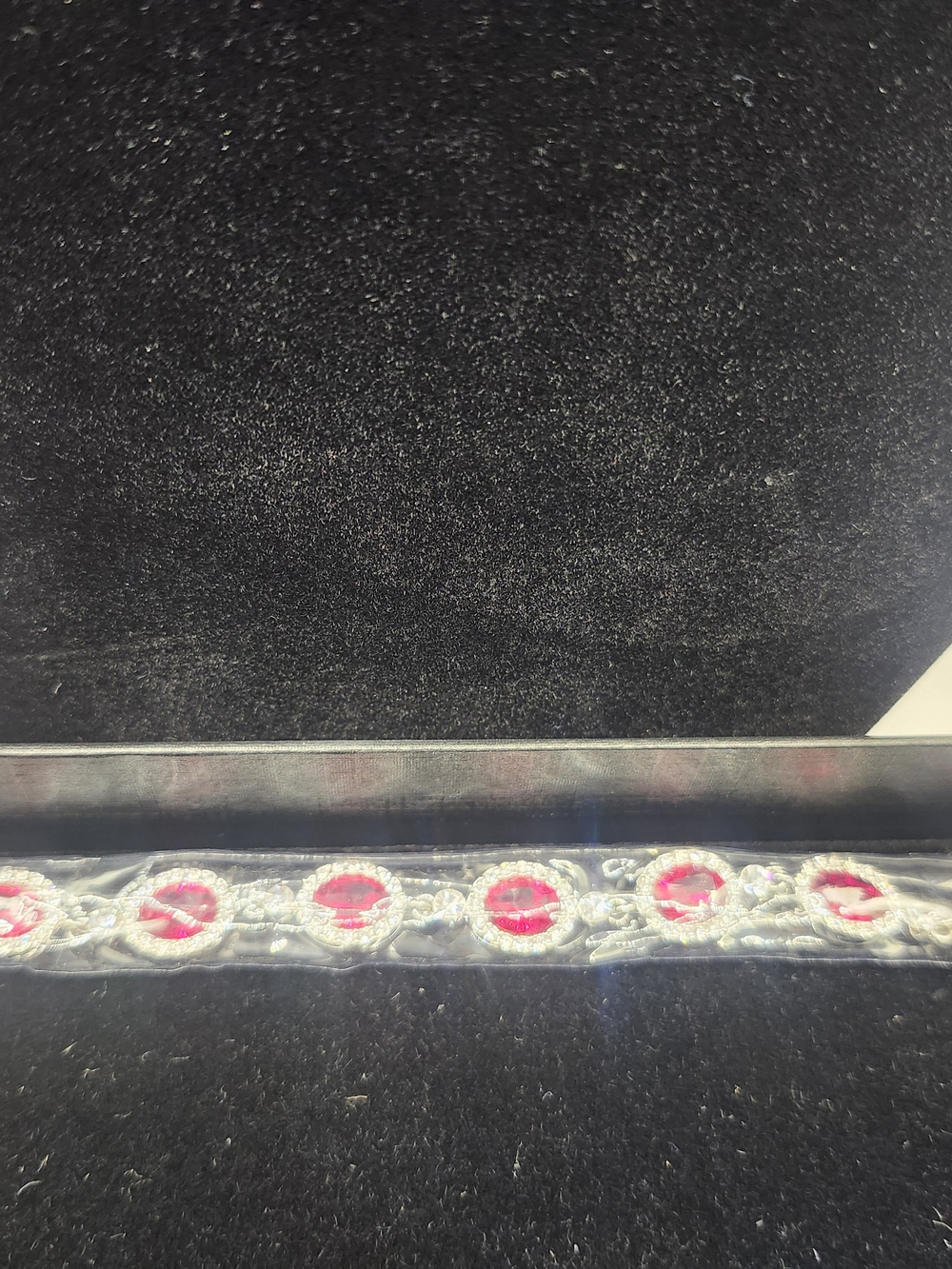 Silvertone Necklace with Red Oval Pendant And Matching Bracelet. - Picture 6 of 7